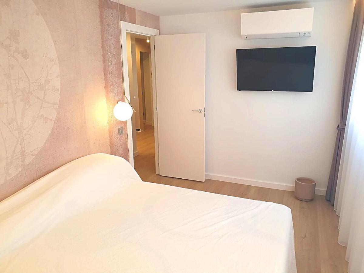 First Line Beach Beautiful Two Bedrooms เบนิดอร์ม ภายนอก รูปภาพ