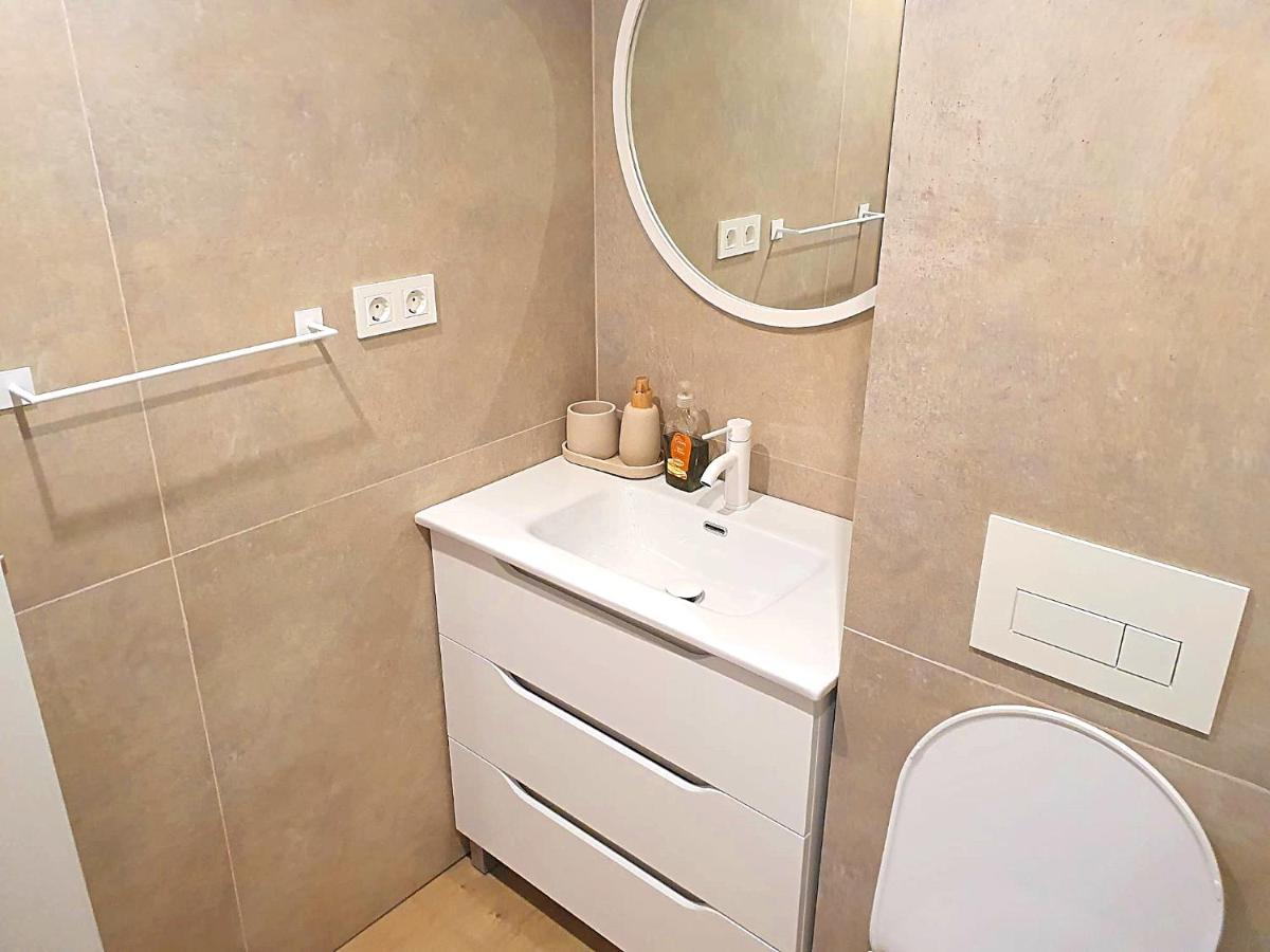 First Line Beach Beautiful Two Bedrooms เบนิดอร์ม ภายนอก รูปภาพ